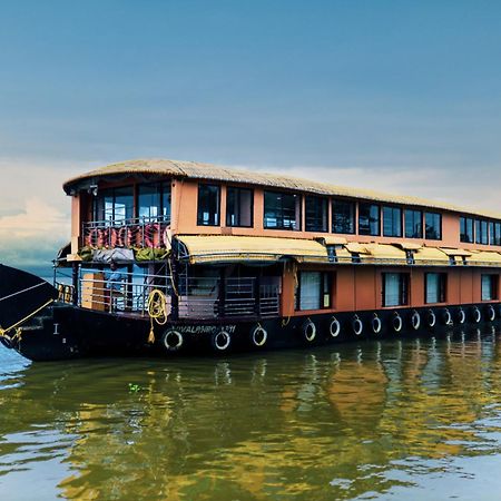 Harmony Houseboats Hotel Alappuzha Exterior photo