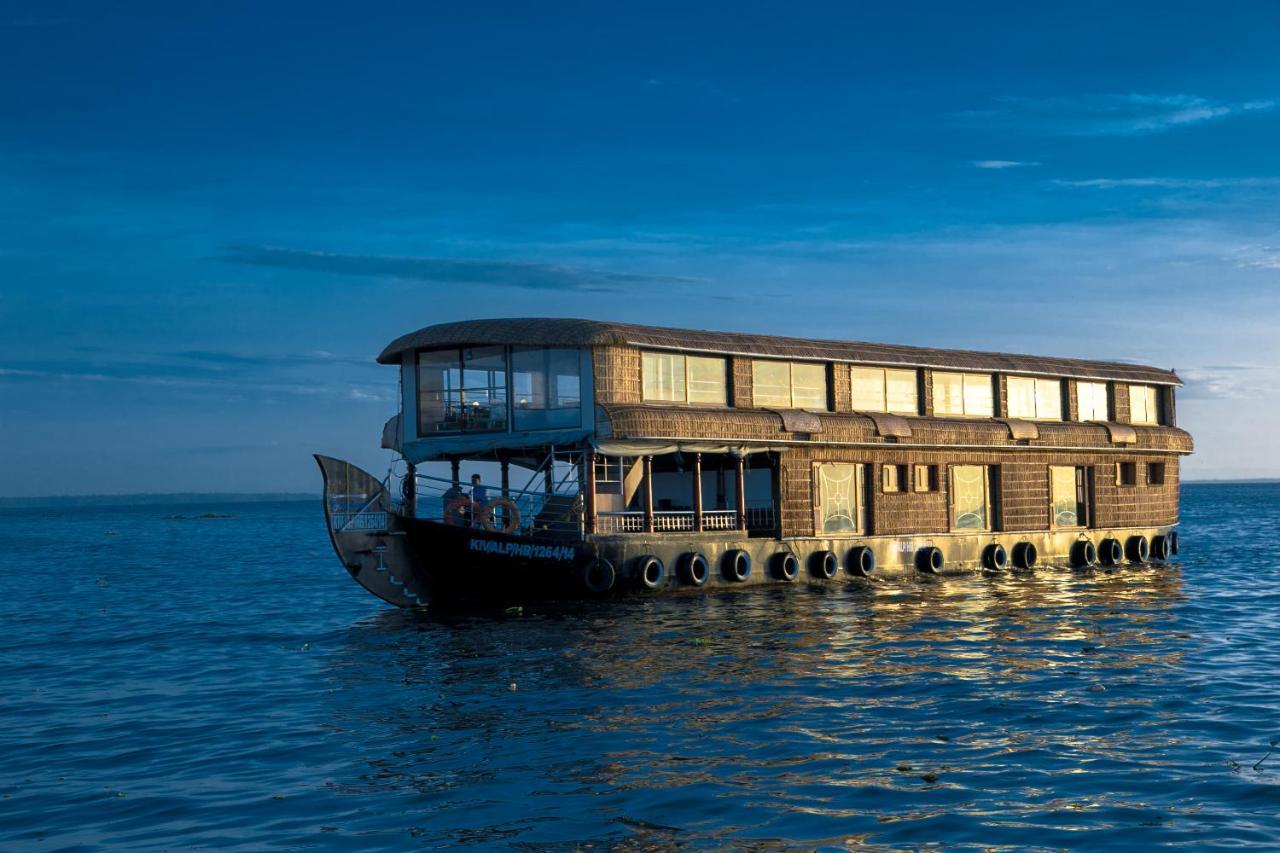 Harmony Houseboats Hotel Alappuzha Exterior photo