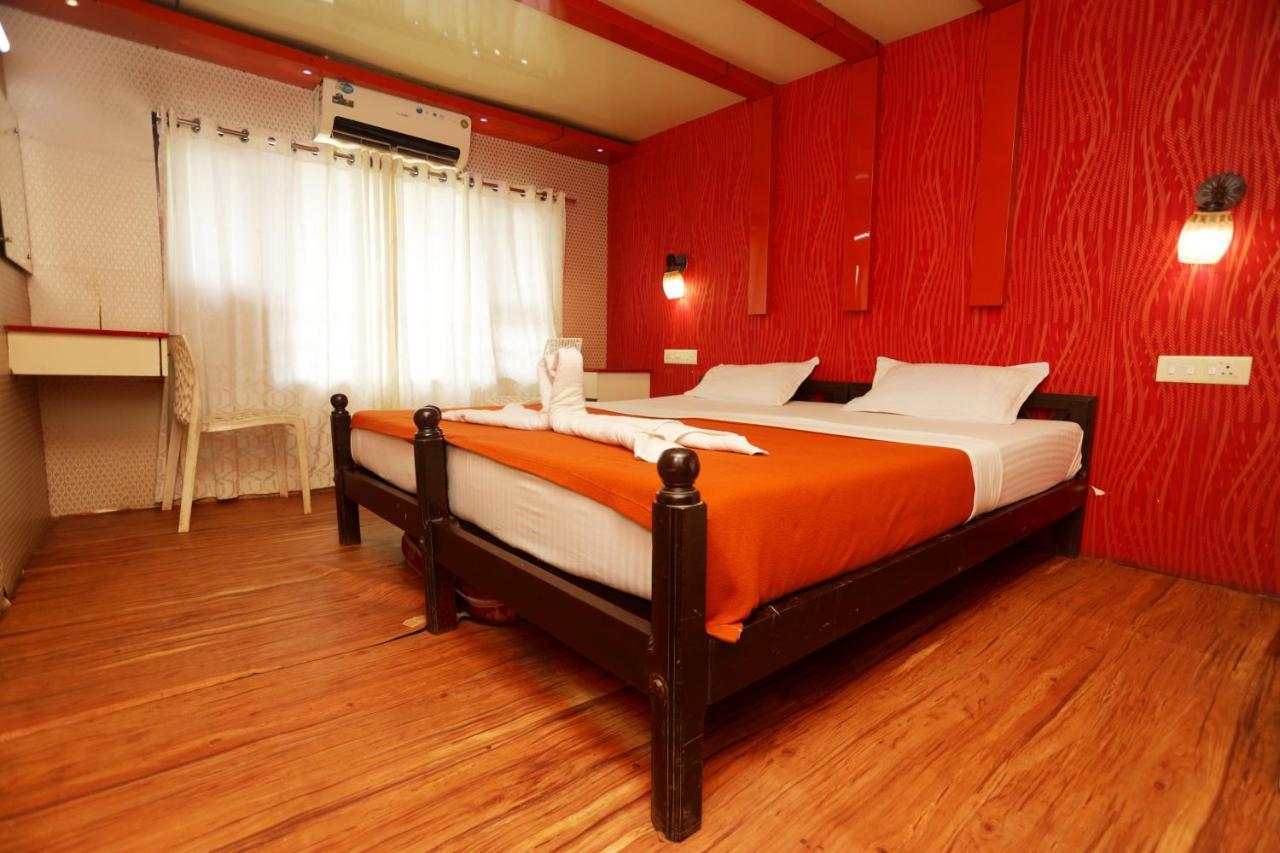 Harmony Houseboats Hotel Alappuzha Exterior photo