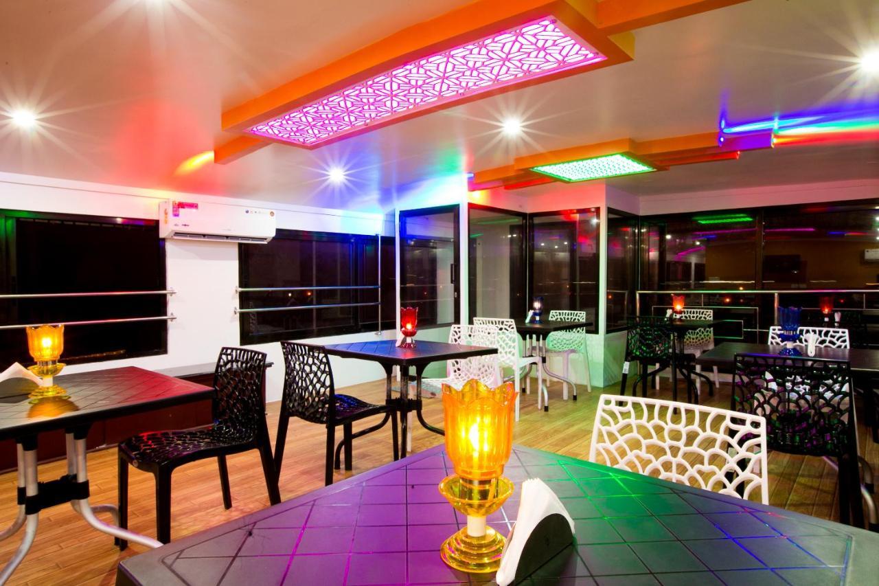 Harmony Houseboats Hotel Alappuzha Exterior photo